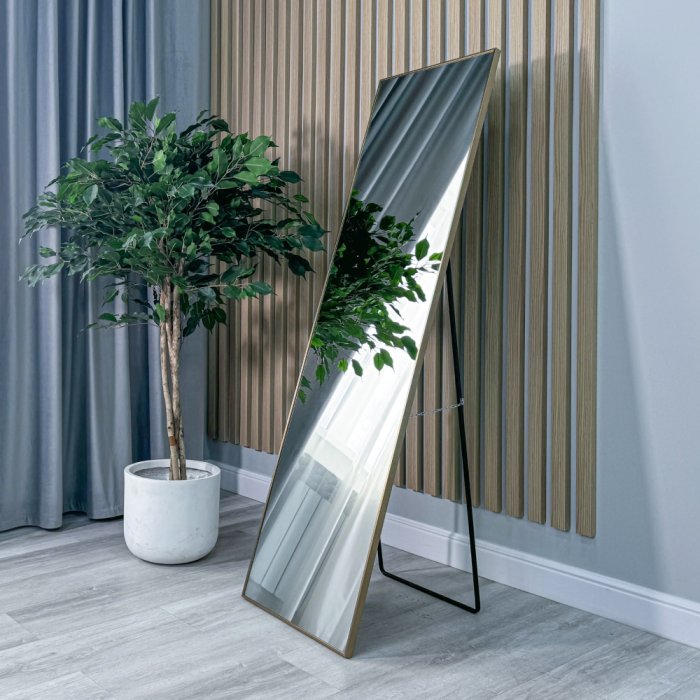 Интерьерное зеркало PLAZA